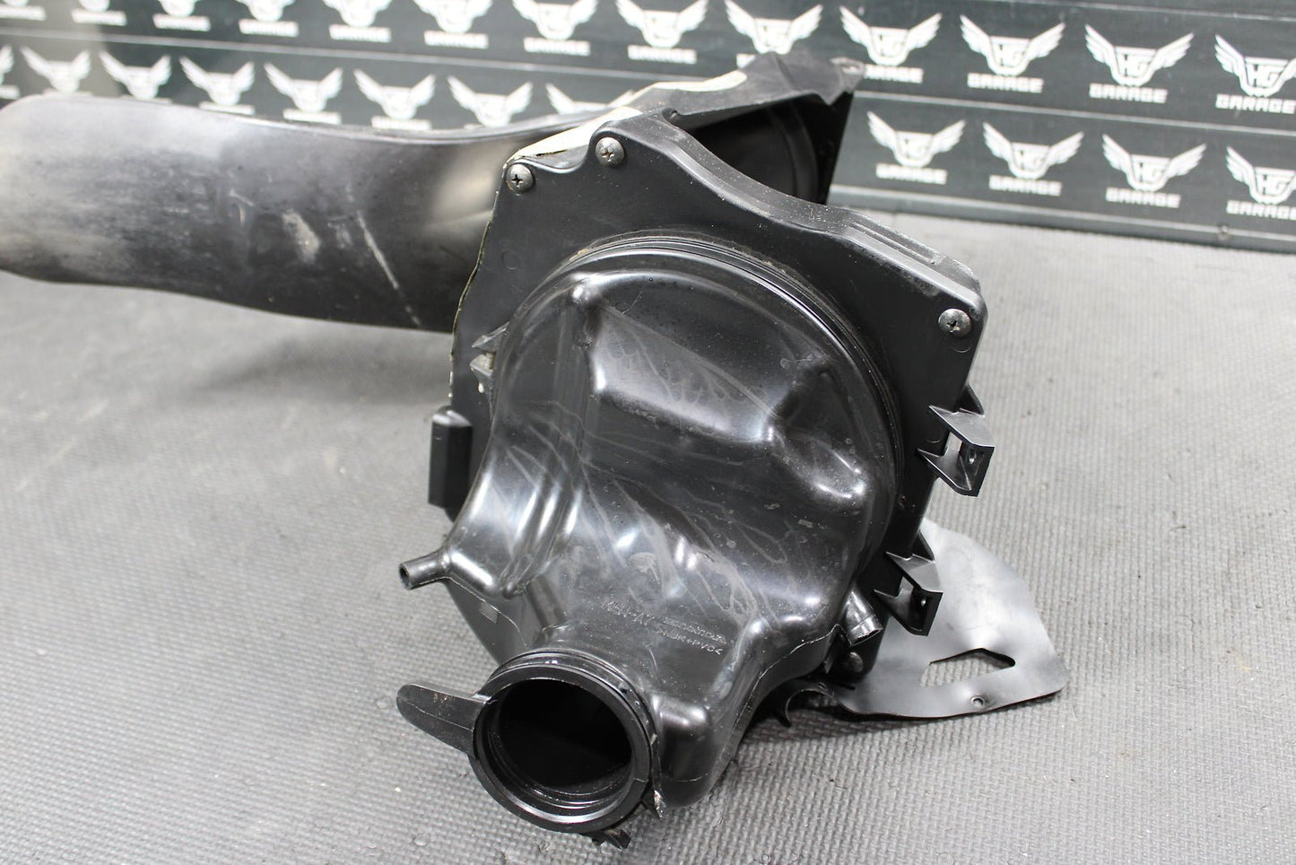 2013 HONDA CRF450R OEM AIRBOX INTAKE AIR CLEANER CASE 17210 - MEN - A70 - hggarage