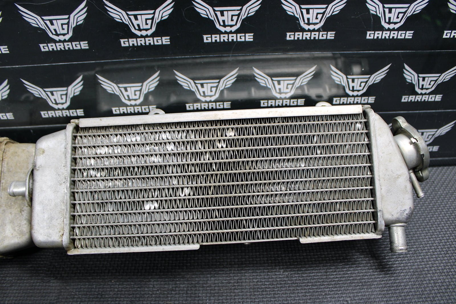 2005 Kawasaki KX250F OEM Left Right Radiator Set Cooler Radiator 39061 - 0045 - hggarage