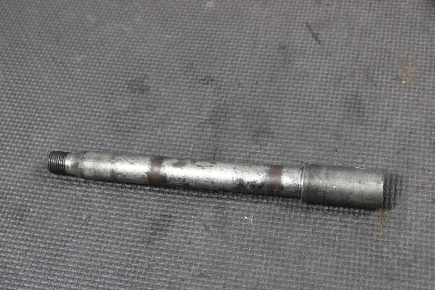 47567608