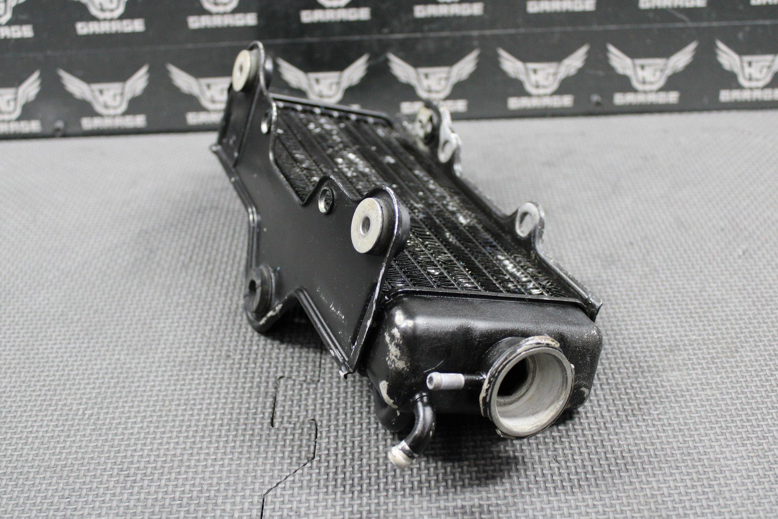 1987 1988 HONDA CR125R OEM RIGHT SIDE FILL RADIATOR COOLER 19010 - KS6 - 700 NICE! - hggarage