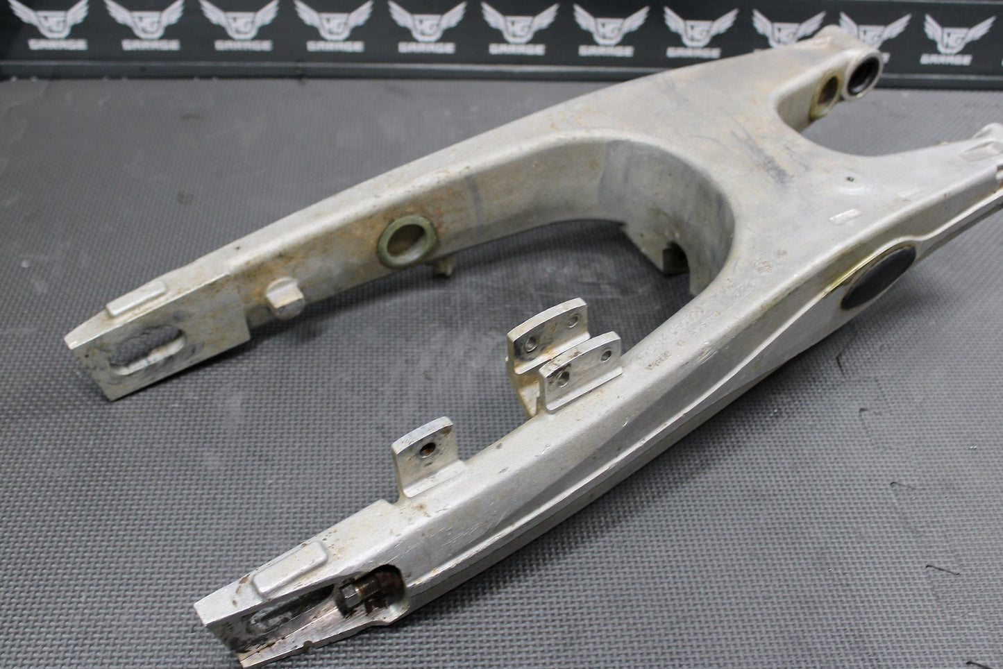 2006 KTM 85SX OEM SWINGARM SWING ARM SUSPENSION 17/14 WHEEL 15187B02 - hggarage