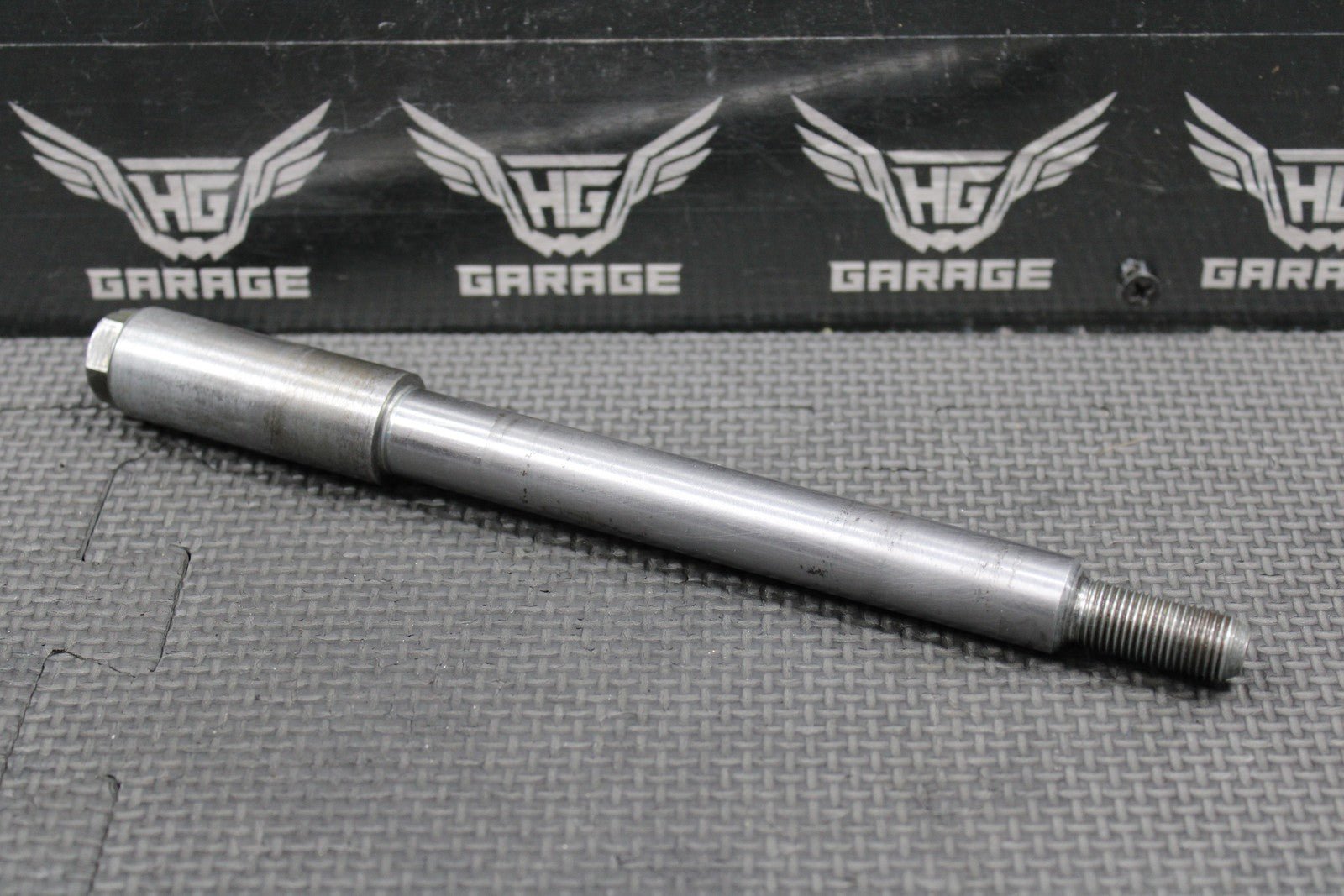HONDA 85 - 89 CR125R CR250R CR500R OEM FRONT WHEEL AXLE PIVOT BOLT 44301 - KA3 - 830 - hggarage