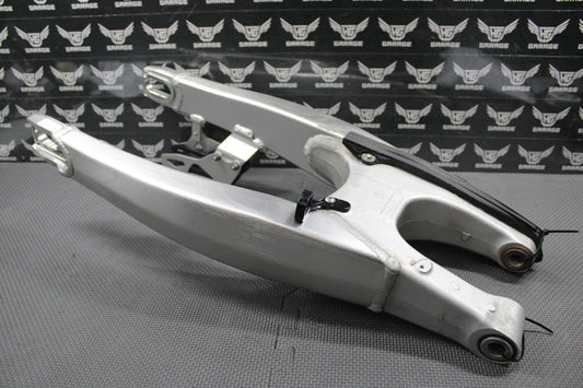 2019 SUZUKI 19 - 21 RMZ250 OEM SWINGARM SWING ARM SUSPENSION 61000 - 46K00 GOOD! - hggarage