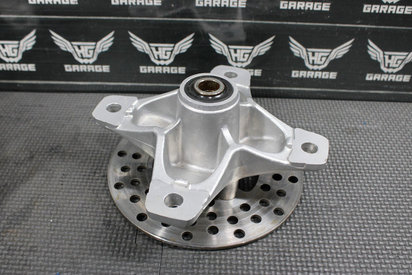 1991 YAMAHA BANSHEE 350 OEM FRONT WHEEL LEFT RIGHT RIM HUB HUBS - hggarage