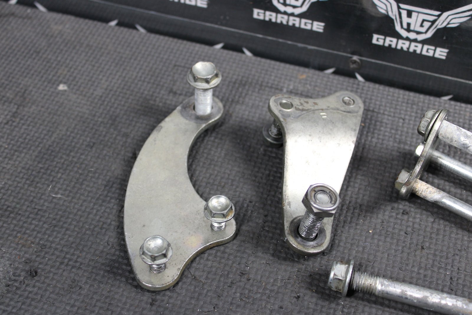 2014 KAWASAKI 2013 KX250 13 - 16 KX250F OEM ENGINE MOTOR MOUNT STAY BRACKETS - hggarage