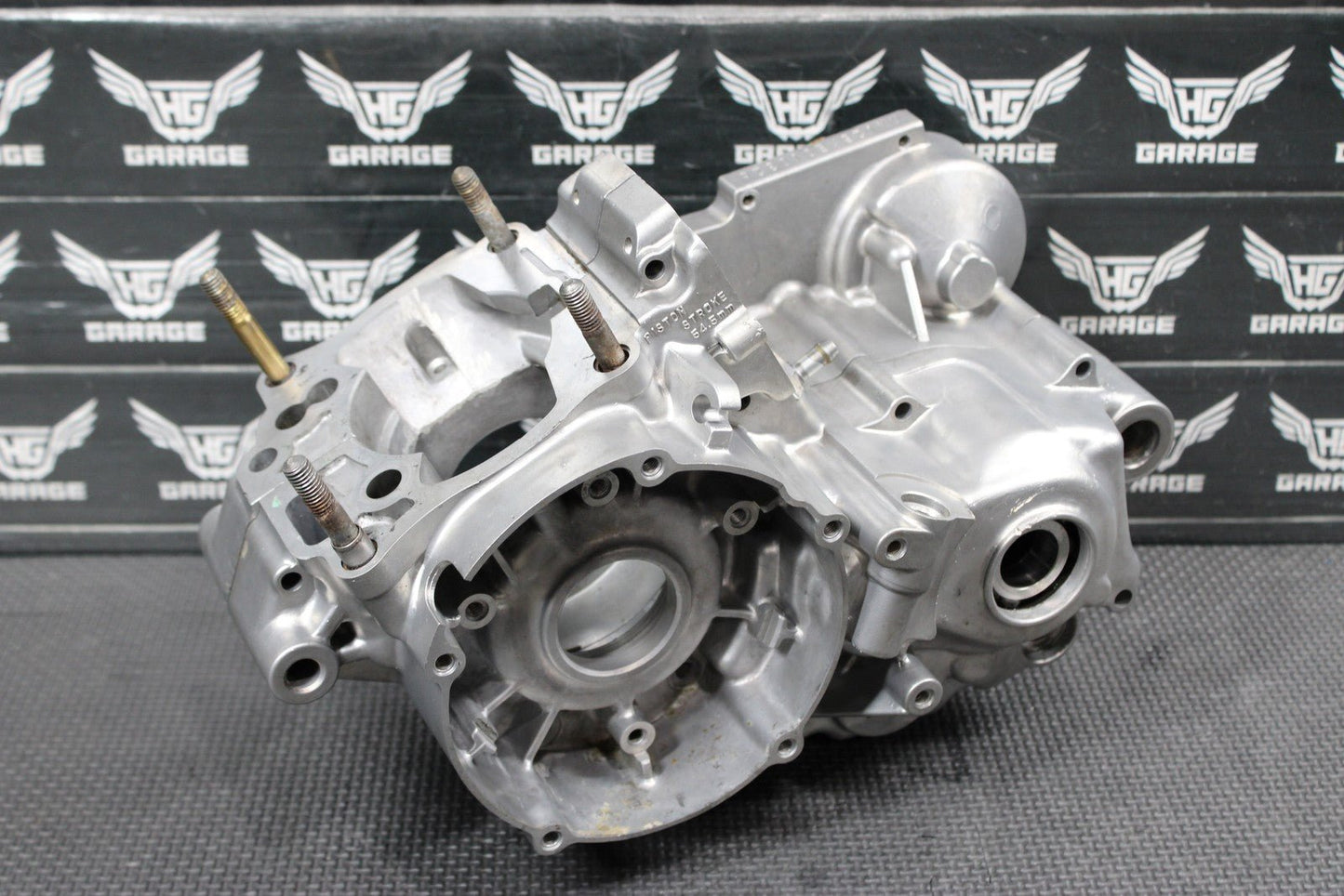 1996 KAWASAKI KX125 OEM LEFT RIGHT ENGINE MOTOR CRANKCASE CRANK CASES BLOCK - hggarage