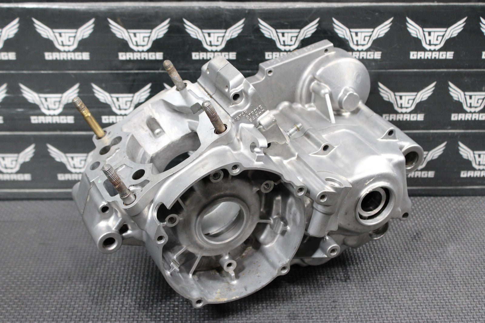 1996 KAWASAKI KX125 OEM LEFT RIGHT ENGINE MOTOR CRANKCASE CRANK CASES BLOCK - hggarage
