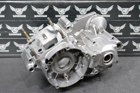1996 KAWASAKI KX125 OEM LEFT RIGHT ENGINE MOTOR CRANKCASE CRANK CASES BLOCK - hggarage