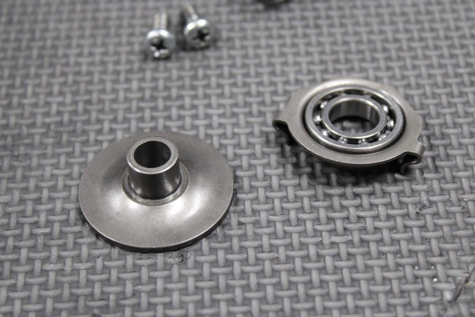 1988 HONDA CR250R OEM EXHAUST VALVE GOVERNOR PLATE RELEASE SPRING HOLDER PARTS - hggarage