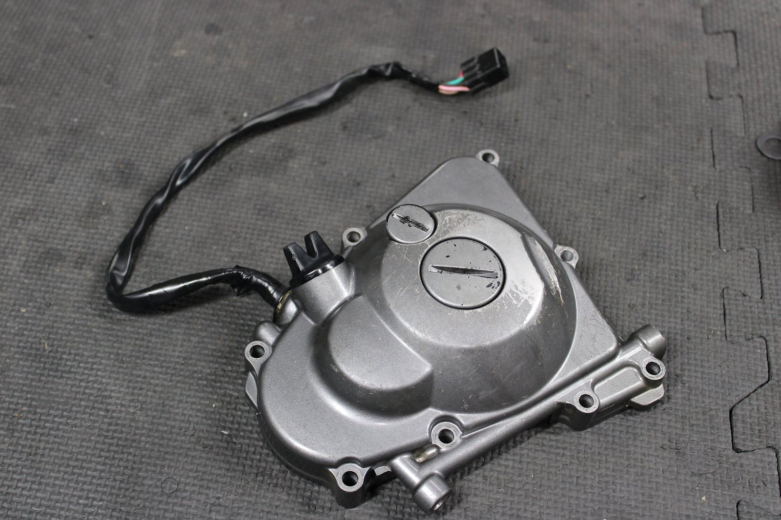 2006 YAMAHA YZ450F OEM STATOR MAGNETO ROTOR FLYWHEEL 2S2 - 15411 - 01 - 00 - hggarage