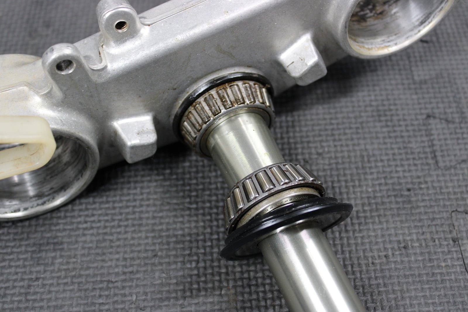 2000 YAMAHA YZ426F OEM FRONT FORKS LOWER BILLET UPPER TRIPLE TREE STEM - hggarage