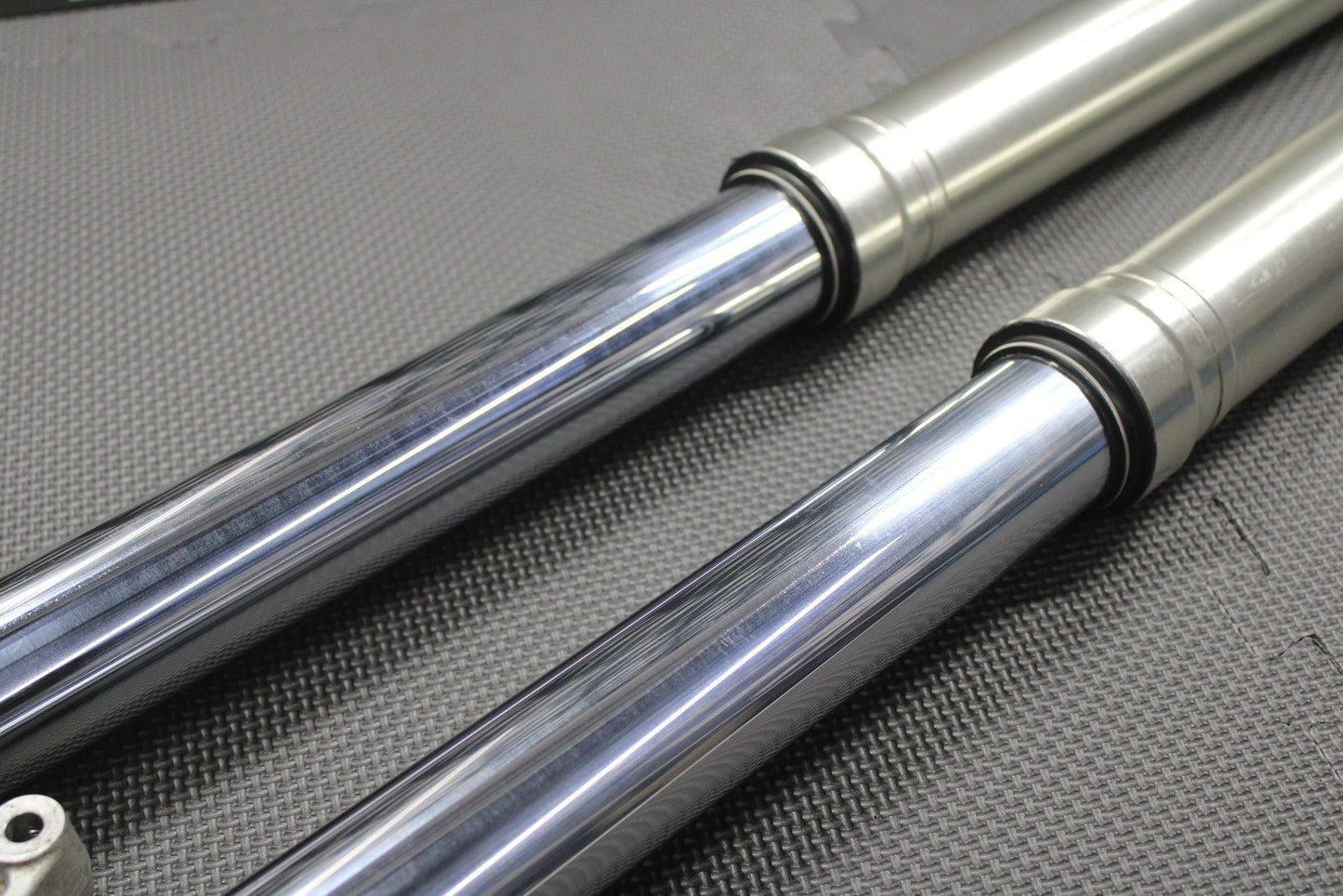 1999 SUZUKI RM250 MODEL X OEM 49MM RIGHT LEFT FRONT SUSPENSION FORKS SHOCKS - hggarage