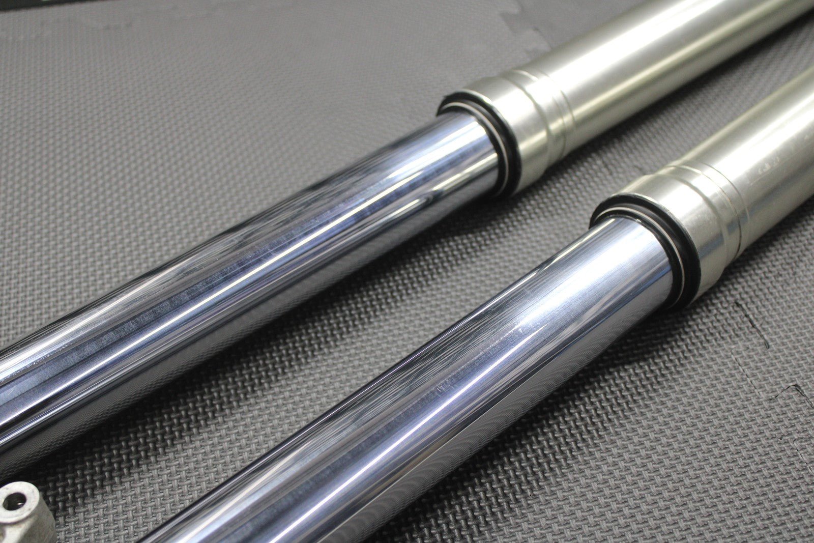 1999 SUZUKI RM250 MODEL X OEM 49MM RIGHT LEFT FRONT SUSPENSION FORKS SHOCKS - hggarage