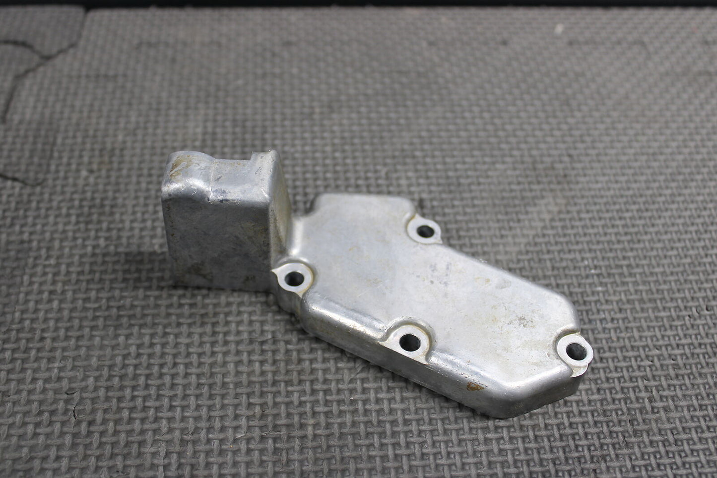 2017 YAMAHA YZ250 OEM ENGINE POWERVALVE LINKAGE GOVERNOR RIGHT SIDE COVER