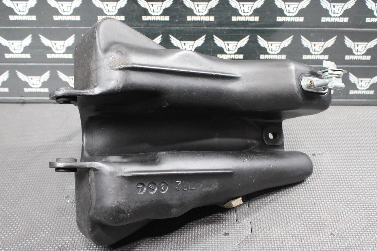 1997 YAMAHA RT100 90 - 00 OEM GAS FUEL TANK CELL PETROL RESERVOIR 3UL - 24110 - 00 - 00 - hggarage