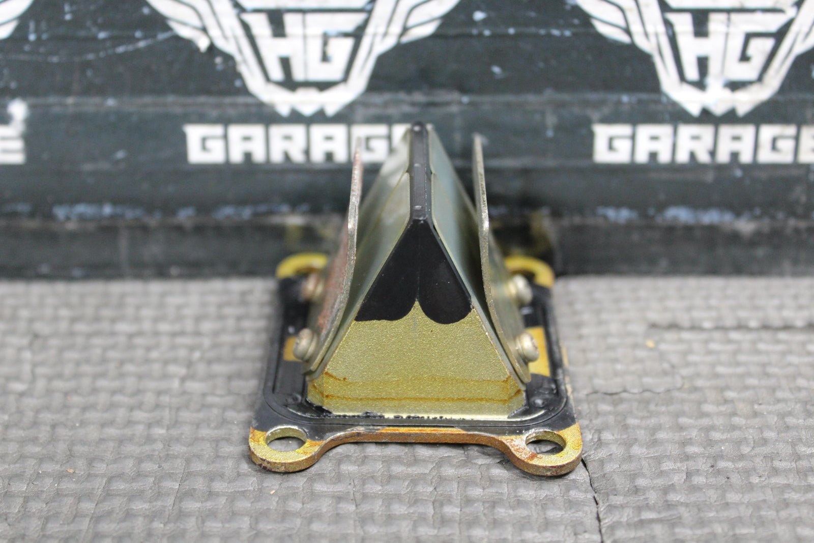 2003 KAWASAKI KX65 OEM INTAKE REED BLOCK ASSEMBLY 12021 - 1015 16065 - 1366 - hggarage
