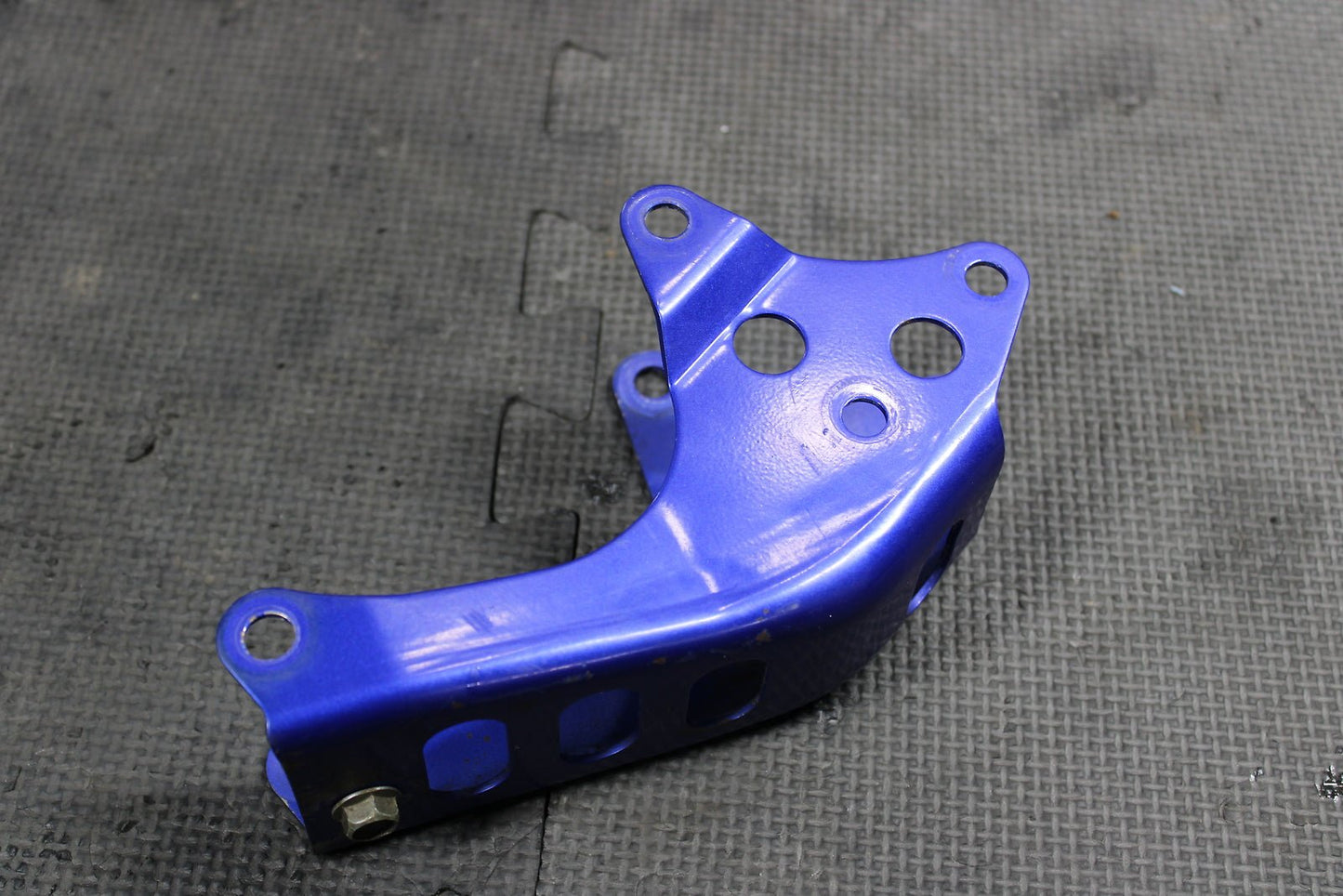 2000 Yamaha 00 - 03 TTR125 00 - 04 TTR125L OEM Engine Motor Mount Stay Brackets - hggarage