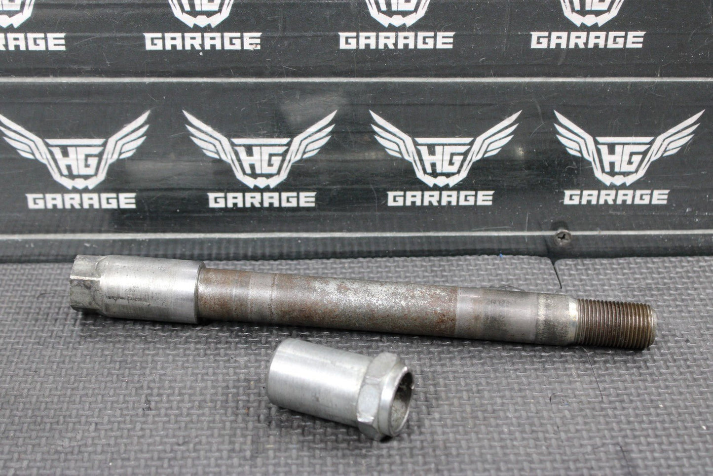1996 KAWASAKI 93 - 98 KX125 KX250 OEM FRONT WHEEL RIM AXLE PIVOT BOLT 41068 - 1342 - hggarage