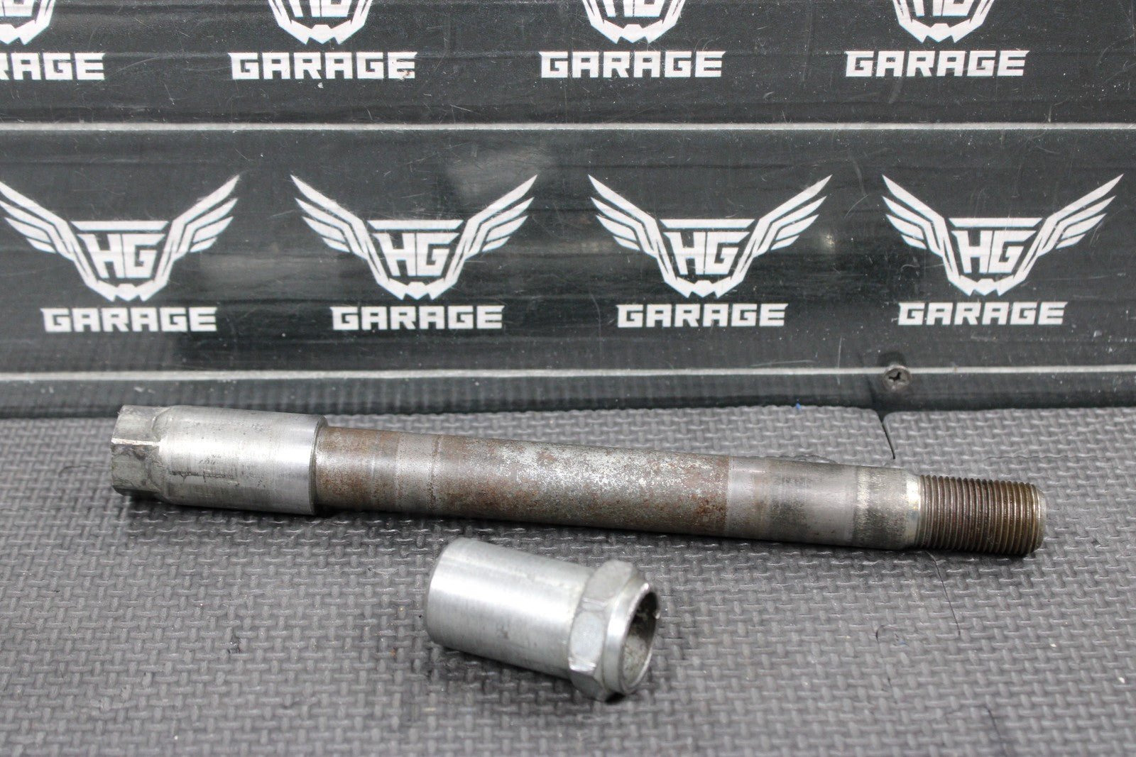 1996 KAWASAKI 93 - 98 KX125 KX250 OEM FRONT WHEEL RIM AXLE PIVOT BOLT 41068 - 1342 - hggarage