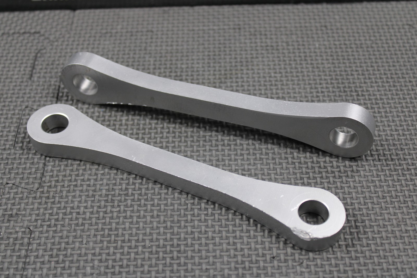 1997 HONDA CR250R OEM REAR SHOCK LINKAGE CONNECTING ROD 52471 - KZ3 - B00 - hggarage