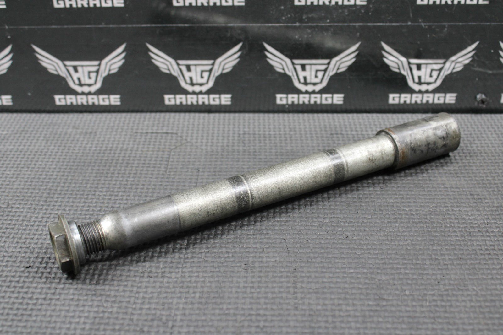 1999 YAMAHA YZ125 OEM FRONT WHEEL RIM AXLE PIVOT BOLT SHAFT NUT 5BE - 25181 - 00 - 00 - hggarage