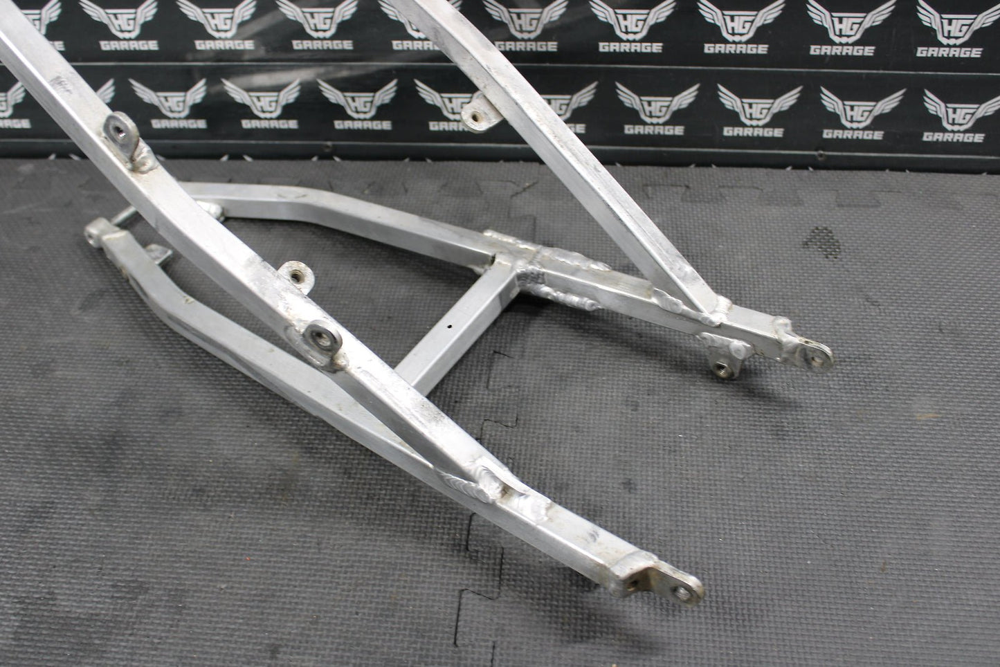 2000 HONDA CR125R OEM REAR BACK SUB FRAME SUBFRAME 50200 - KZ3 - J3 - hggarage