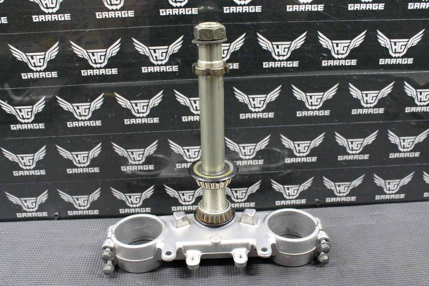 1999 YAMAHA YZ125 OEM FRONT FORKS CLAMP LOWER TRIPLE TREE STEM 5DH - 23340 - M0 - 00 - hggarage