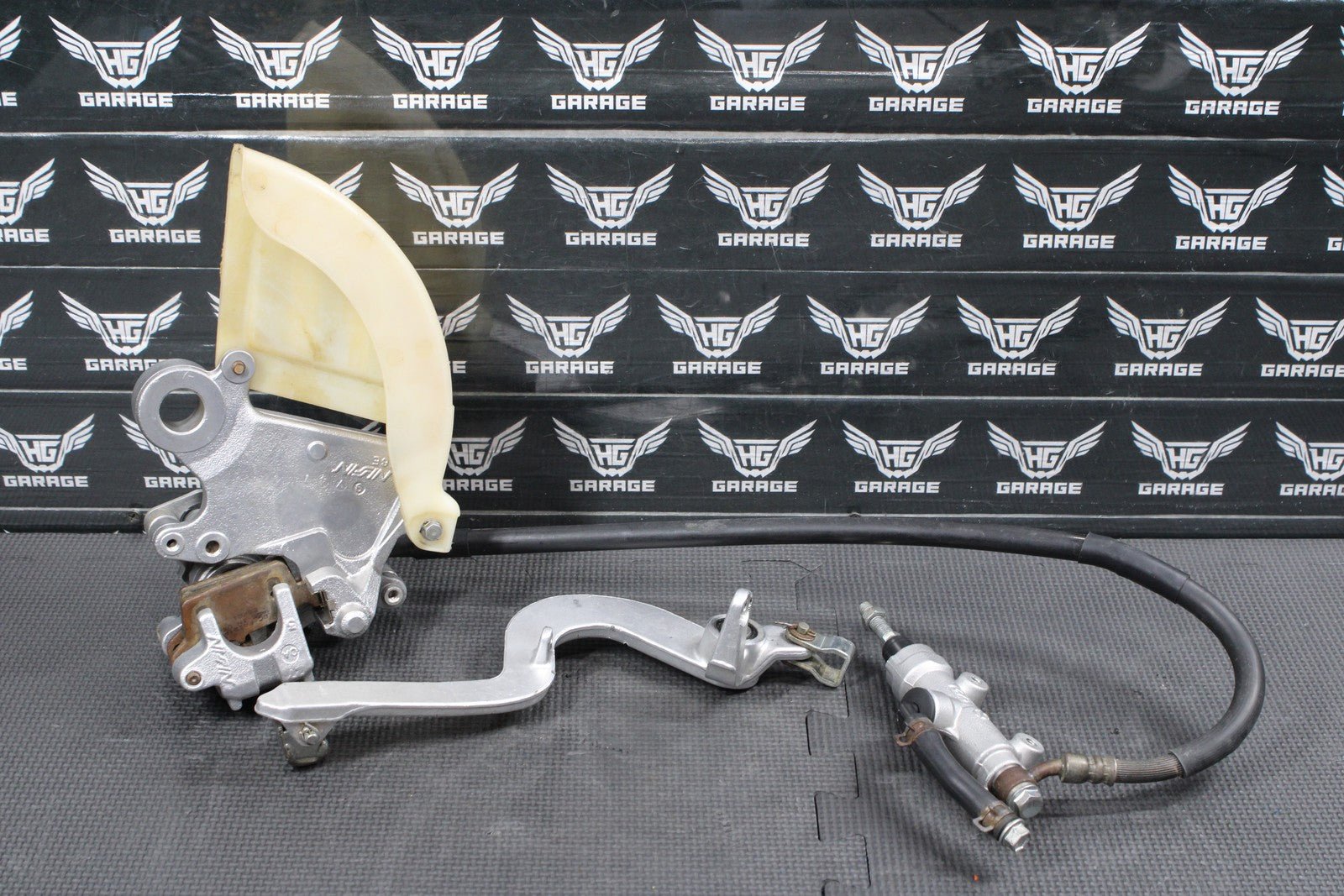 2000 SUZUKI DRZ400 OEM REAR BACK BRAKE CALIPER MASTER CYLINDER PEDAL HOSE - hggarage