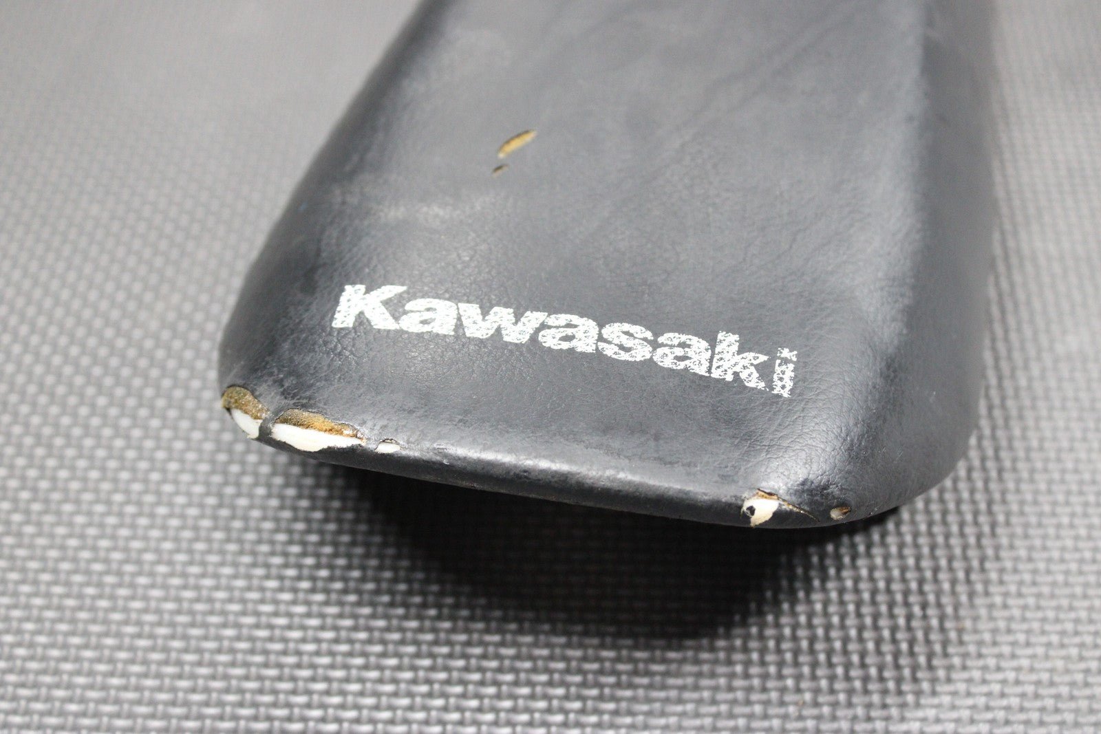 2003 KAWASAKI 03 - 05 KX65 OEM SEAT SADDLE CUSHION COVER SEAT PAN 53001 - 1935 - MW - hggarage