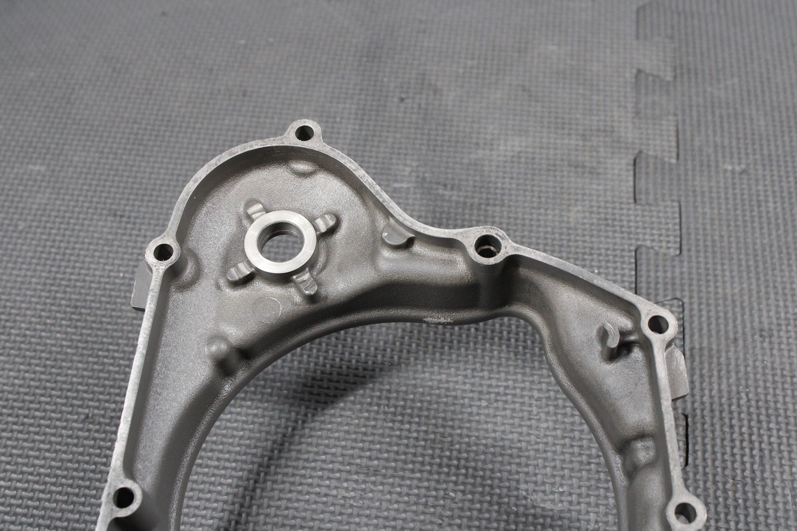 2000 SUZUKI RM125 98 - 00 OEM RIGHT SIDEENGINE MOTOR INNER CLUTCH COVER 11341 - 36E1 - hggarage