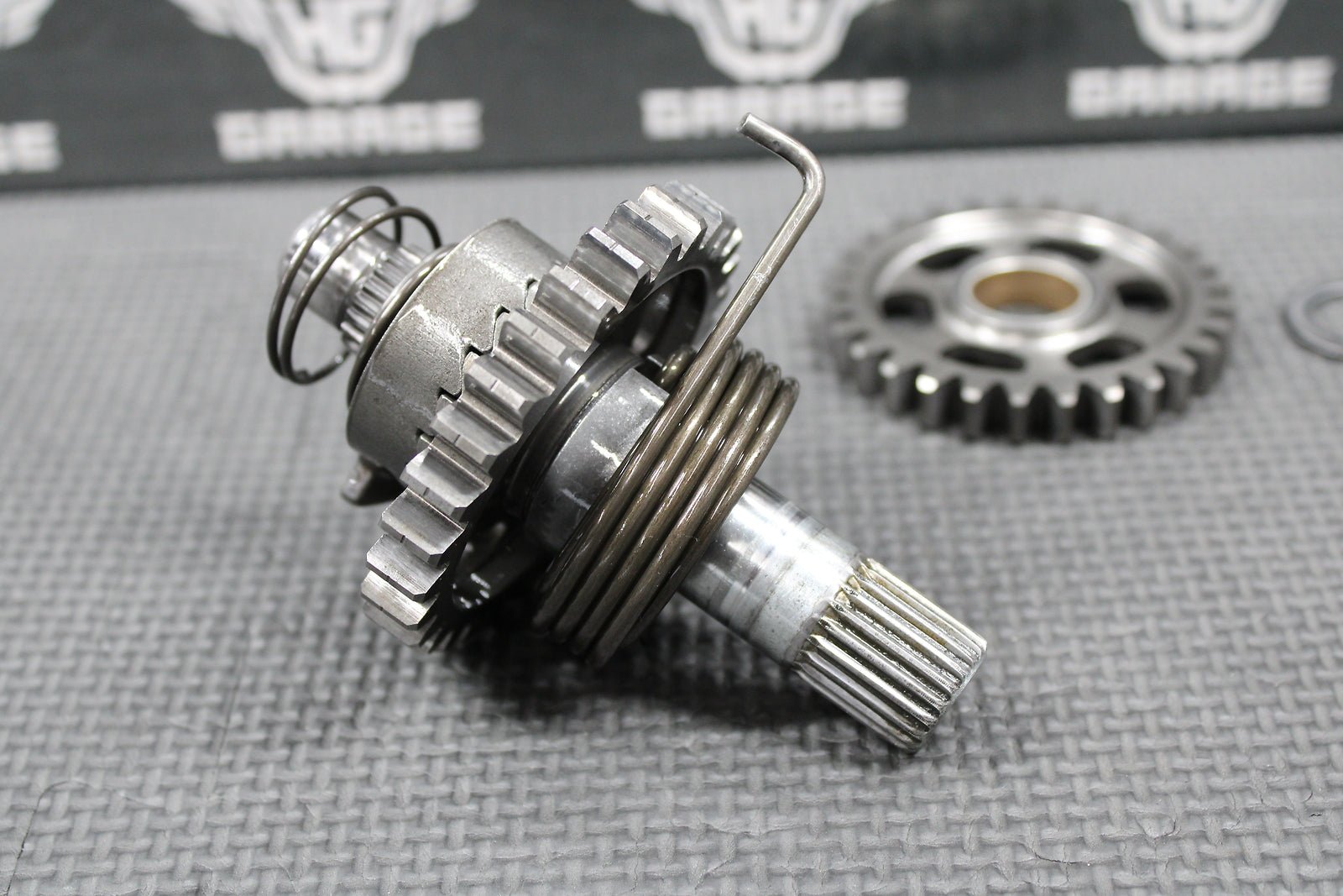 1999 HONDA CR125R OEM KICKSTART KICK START SHAFT W IDLER GEAR 28210 - KS6 - 700 - hggarage