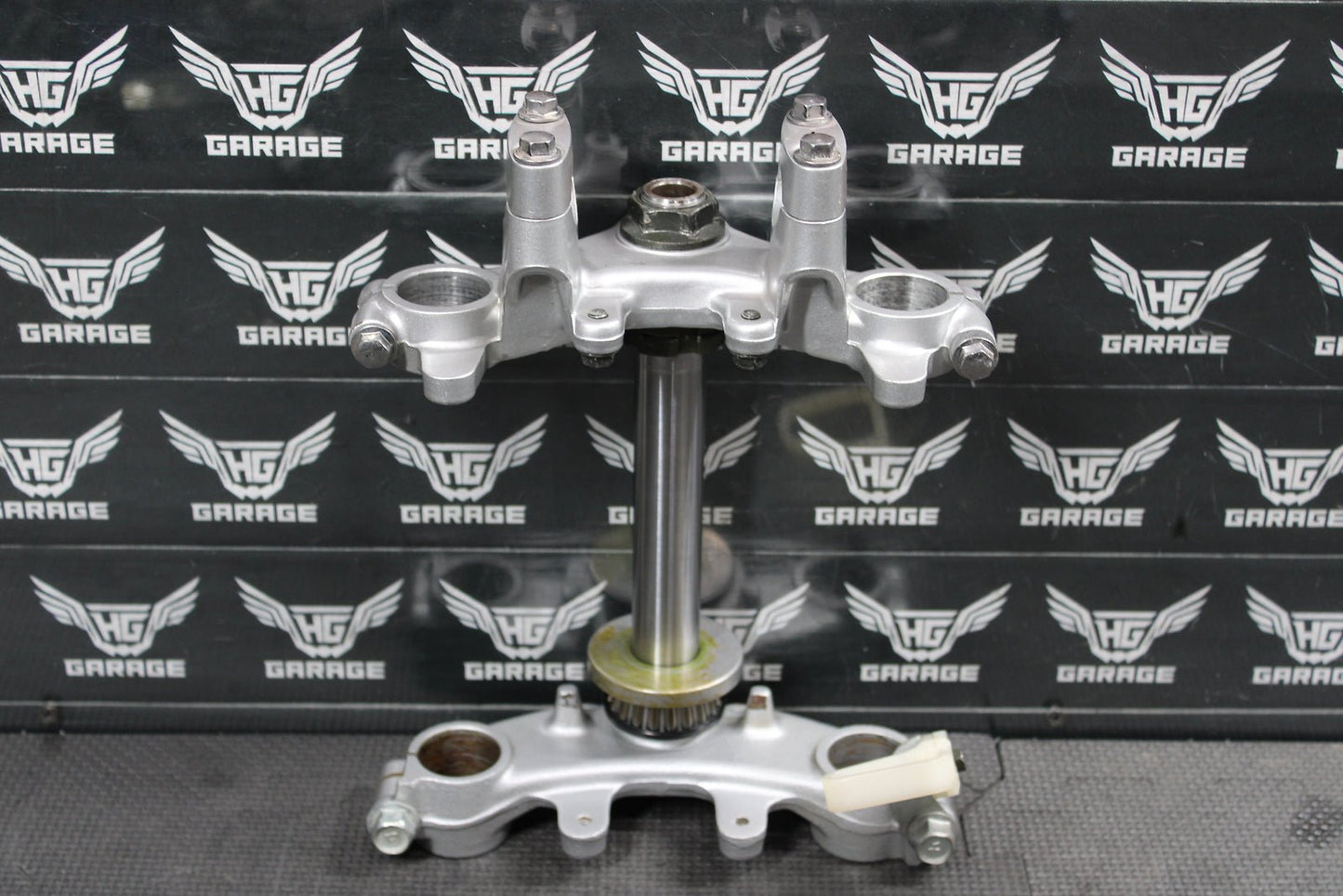 2000 Yamaha TTR125L OEM Front Forks Lower Upper Triple Tree Clamps Assembly - hggarage