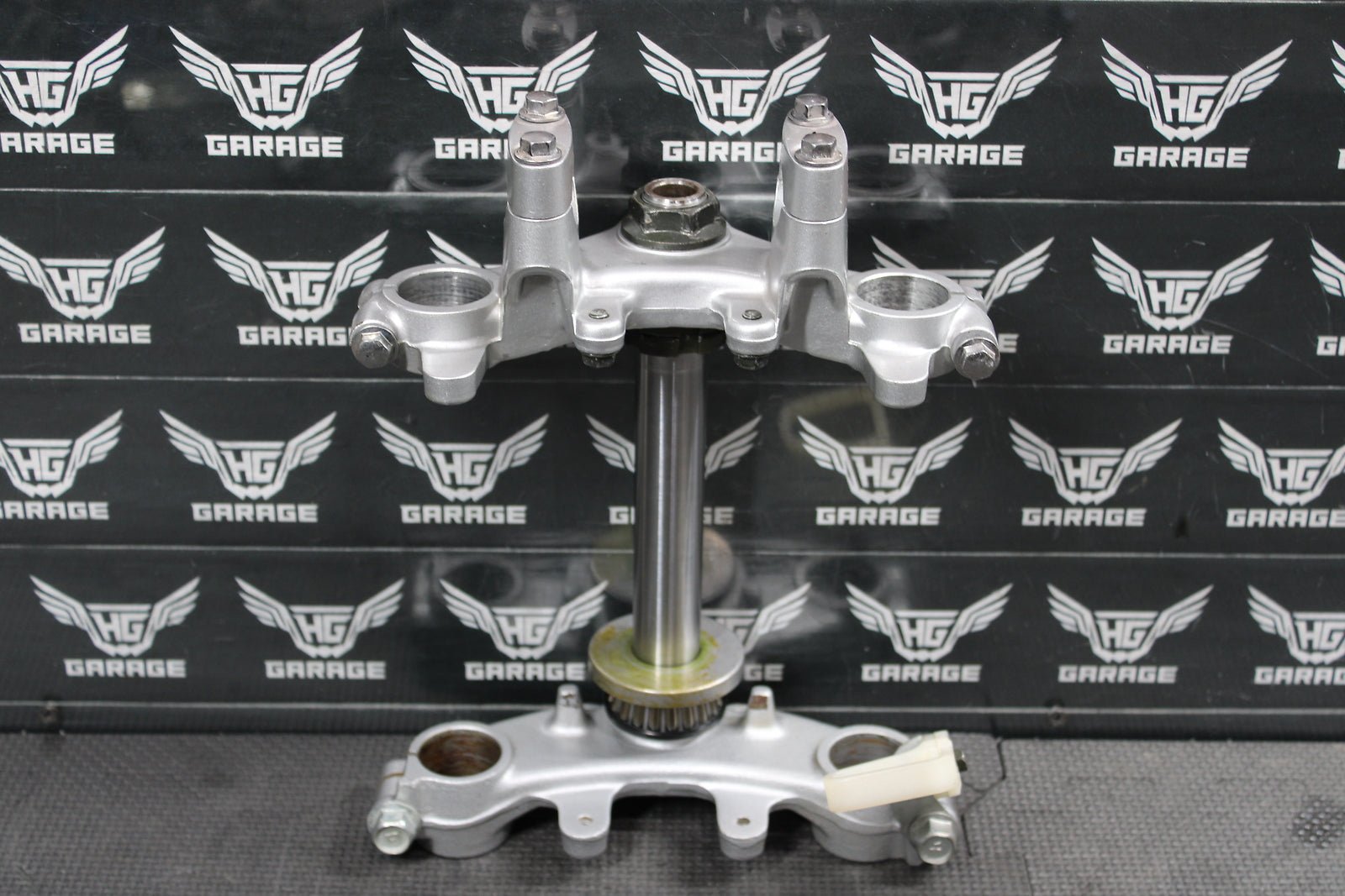 2000 Yamaha TTR125L OEM Front Forks Lower Upper Triple Tree Clamps Assembly - hggarage