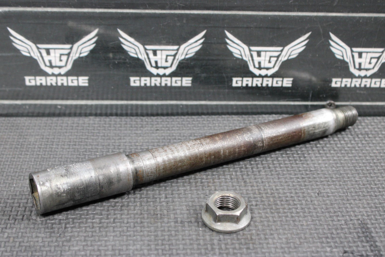 1998 HONDA CR125R 95 - 01 OEM FRONT WHEEL RIM AXLE PIVOT BOLT 44301 - MAC - 780 - hggarage