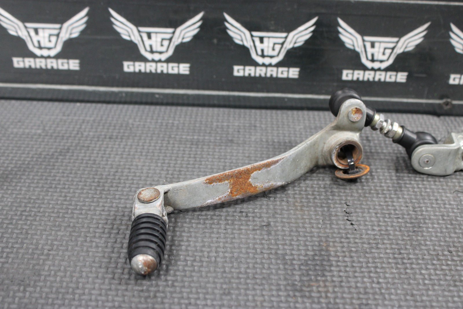 2000 YAMAHA TTR125 TTR125L OEM SHIFTER PEDAL LINKAGE GOOD! 5HP - 18110 - 00 - 00 - hggarage