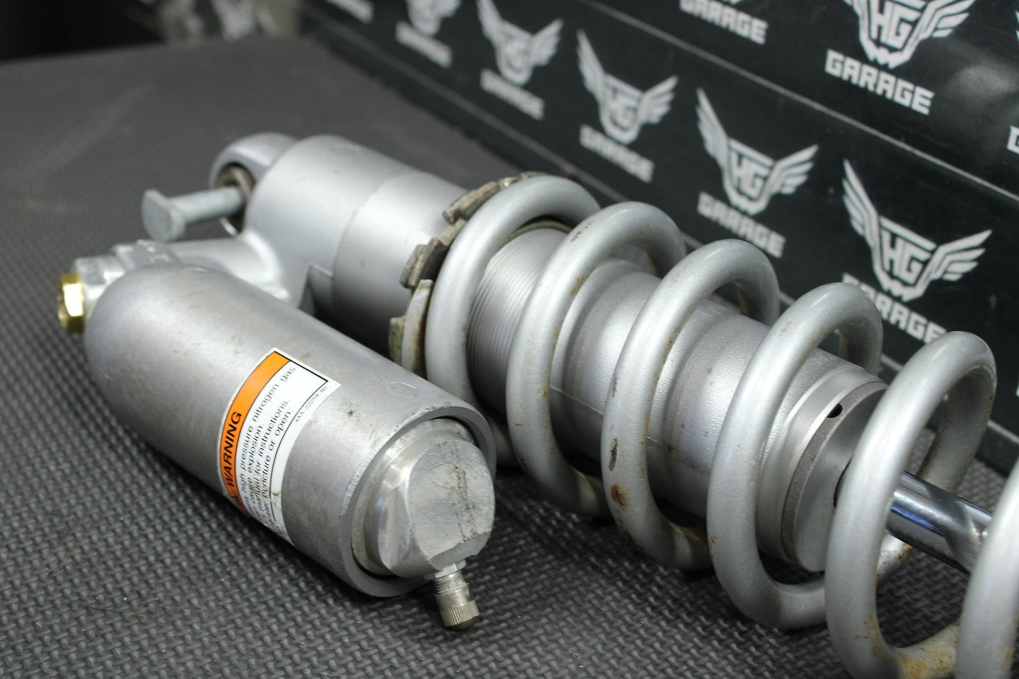 2004 Yamaha YZ450F OEM Rear Back Shock Absorber Suspension 5XD - 22210 - 00 - 00 - hggarage