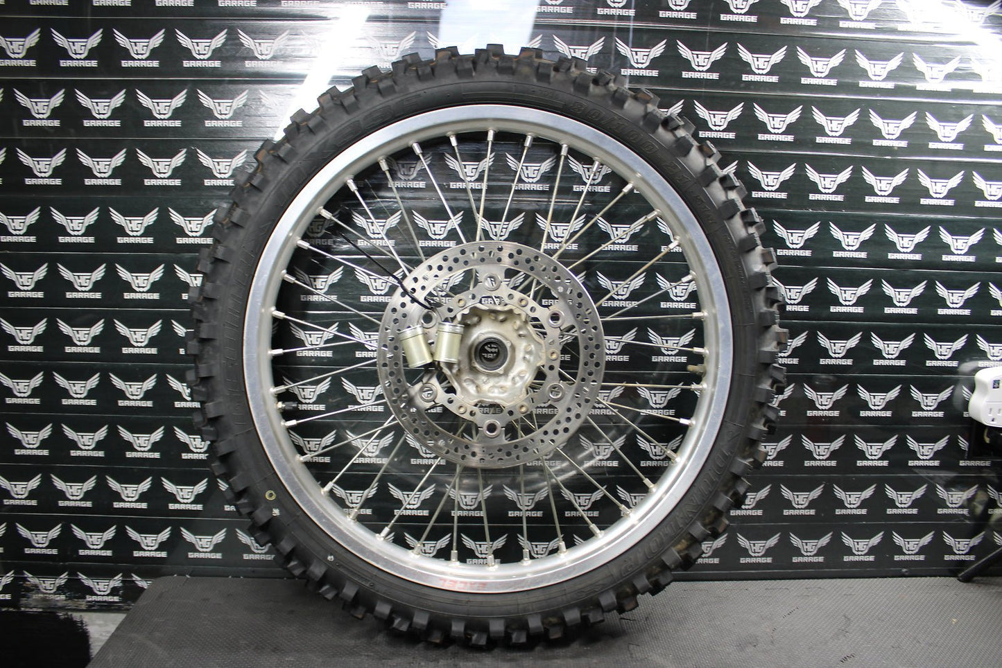 2004 Suzuki RM250 OEM Excel 21" Front Wheel Rim Hub 54111 - 36E00 55311 - 28C01 - hggarage