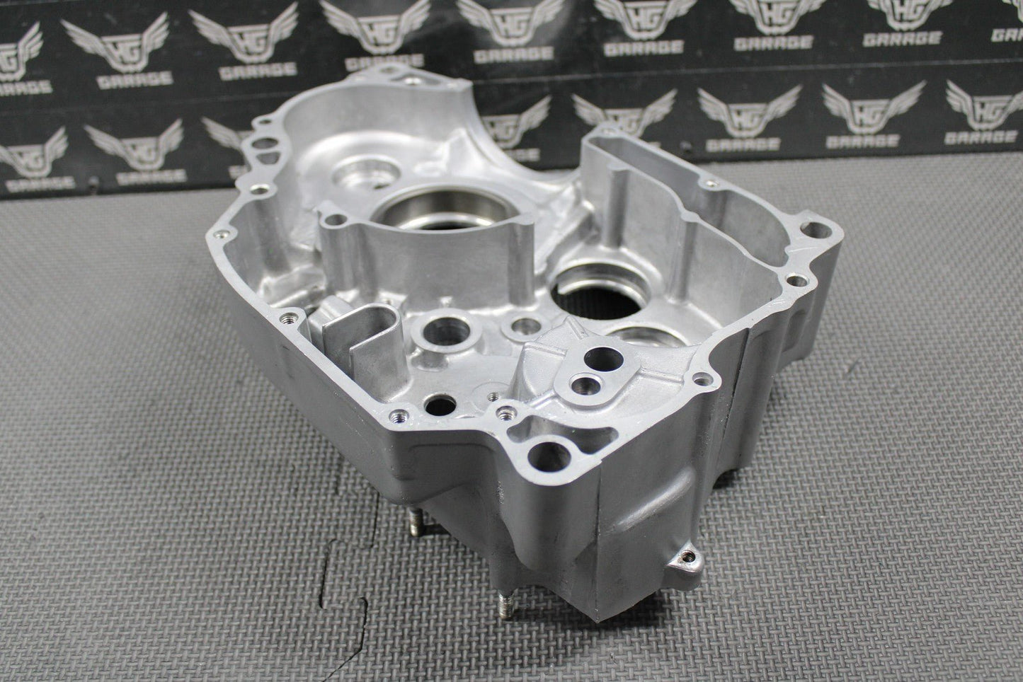 1991 HONDA 90 - 95 XR250R OEM RIGHT ENGINE CRANKCASE CRANK CASE 11100 - KZ1 - 671 MINT - hggarage