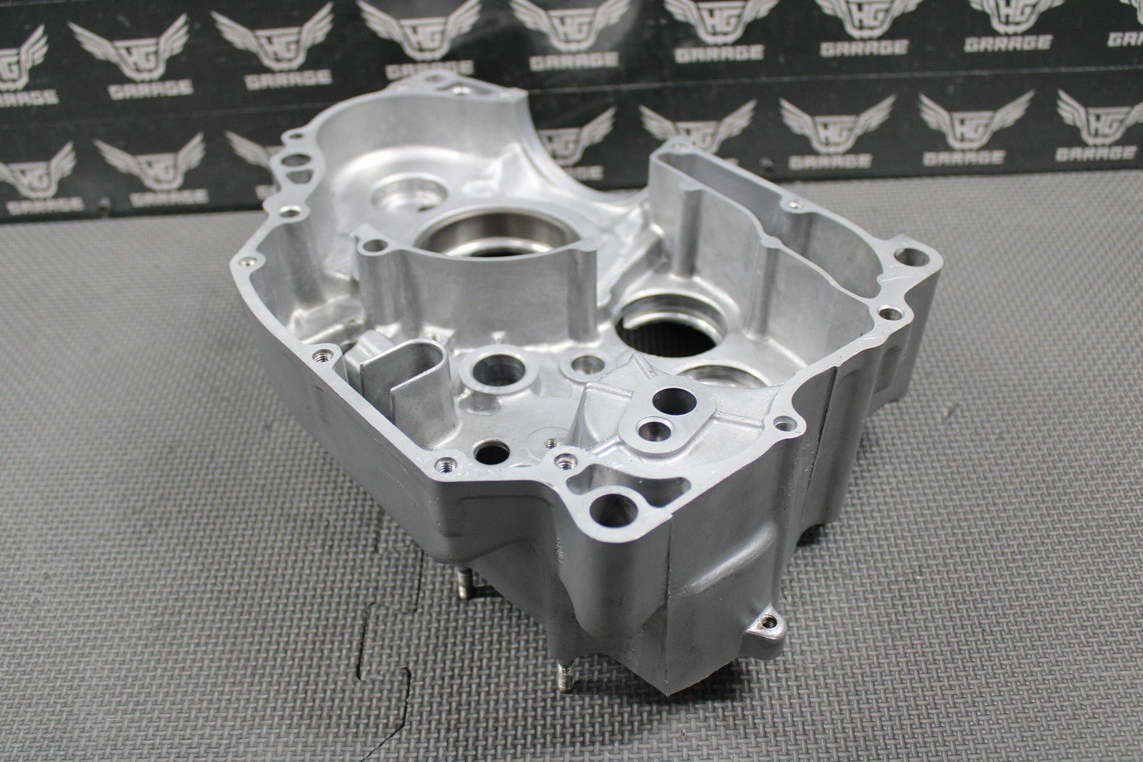 1991 HONDA 90 - 95 XR250R OEM RIGHT ENGINE CRANKCASE CRANK CASE 11100 - KZ1 - 671 MINT - hggarage
