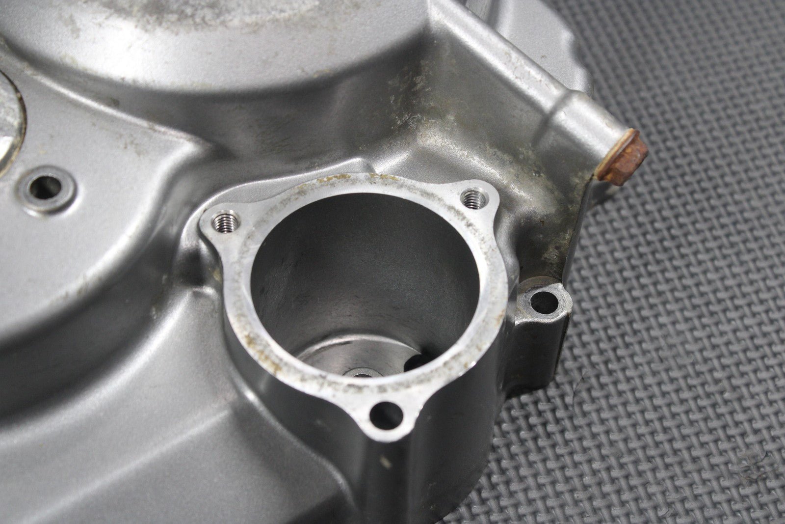 2004 SUZUKI 04 - 09 QUADSPORT LTZ250 RIGHT SIDE ENGINE MOTOR COVER CLUTCH COVER - hggarage