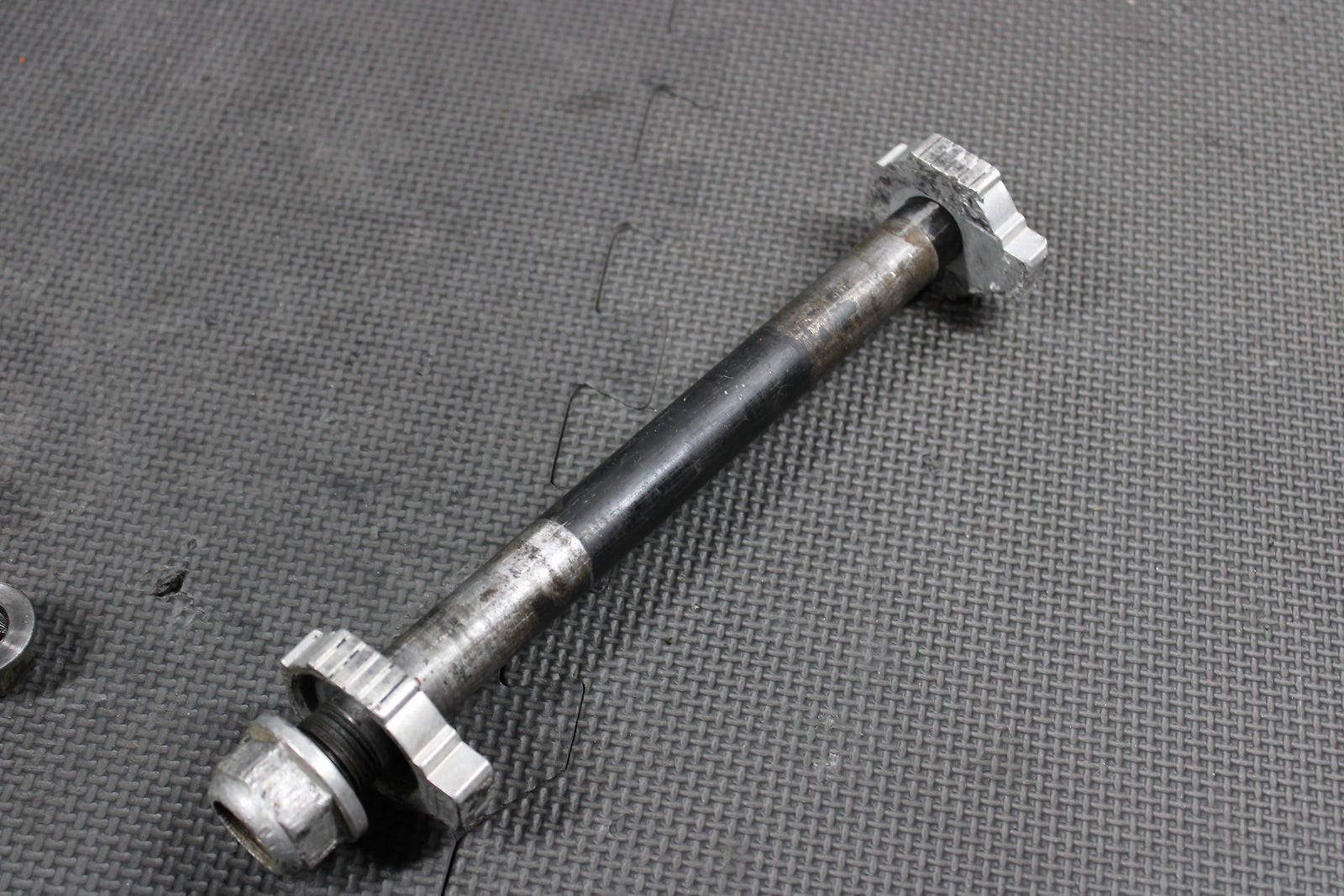 2006 KTM 85SX OEM REAR AXLE BACK WHEEL RIM PIVOT BOLT AXEL - hggarage