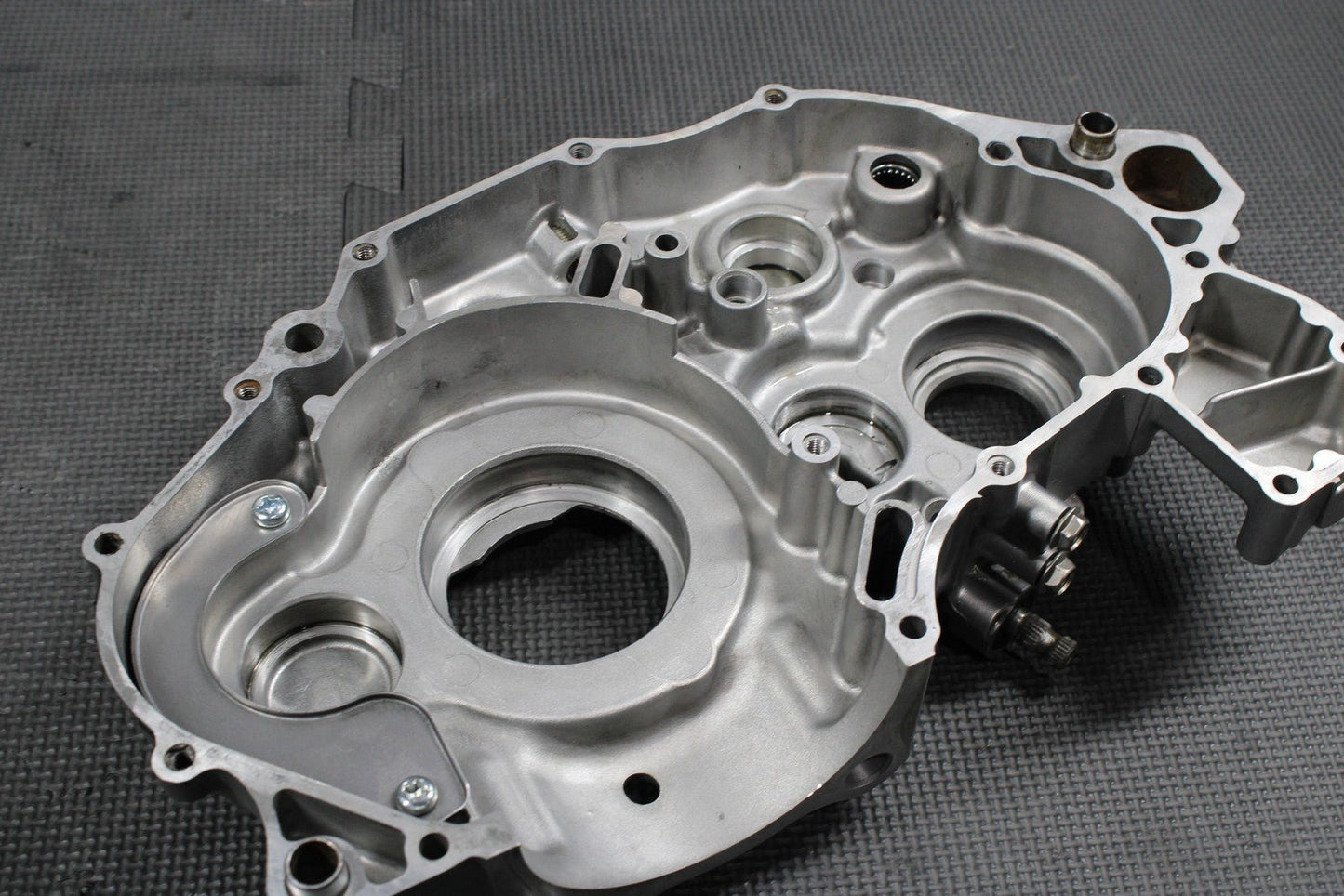 2000 SUZUKI DRZ400 OEM LEFT RIGHT ENGINE MOTOR CRANKCASE CASES HALFS BLOCK GOOD! - hggarage