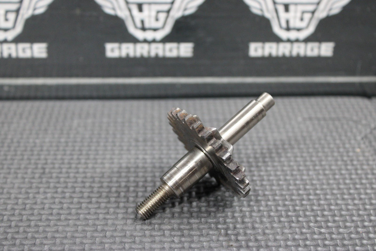 1991 HONDA CR80R OEM ENGINE WATER PUMP IMPELLER SHAFT 19230 - GC4 - 730 - hggarage