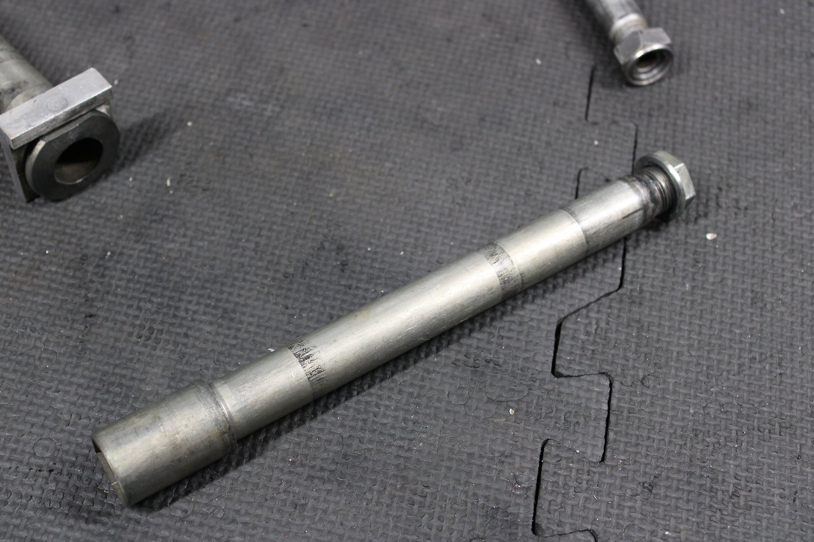 2011 KAWASAKI KX250F OEM FRONT REAR AXLE BACK WHEEL RIM SWINGARM PIVOT BOLT AXLE - hggarage