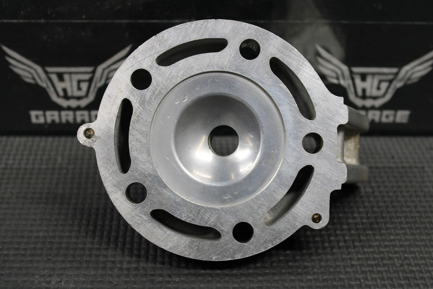 1992 KAWASAKI KX125 OEM ENGINE MOTOR CYLINDER HEAD COVER DOME 11001 - 1369 NICE! - hggarage