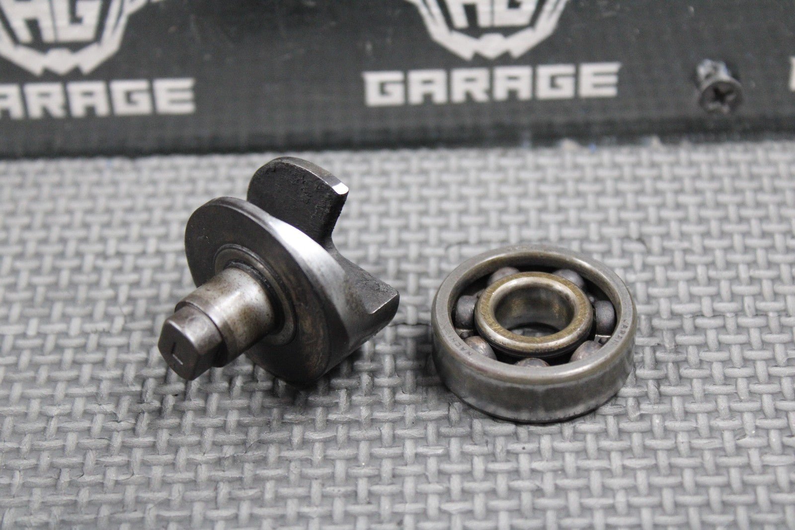 1999 99 - 00 SUZUKI RM250 OEM MODEL X Y POWER VALVE EXHAUST SIDE LH 11256 - 37E31 - hggarage