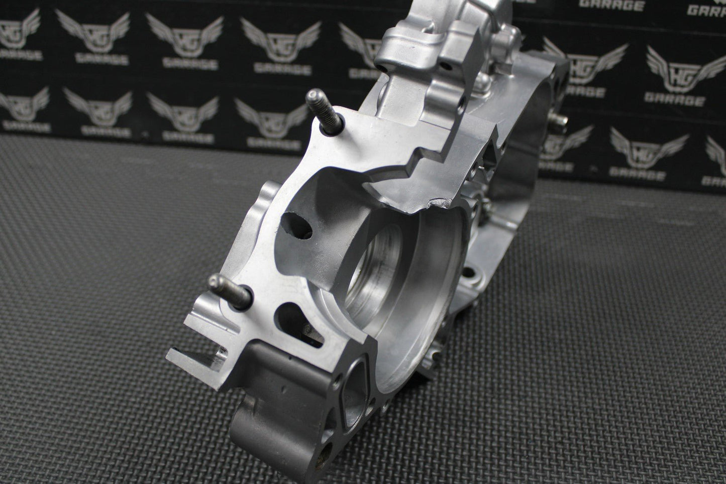 2005 05 - 07 HONDA CR125R OEM RIGHT ENGINE CRANKCASE CRANK CASE HALF 04921 - KSR - 730 - hggarage