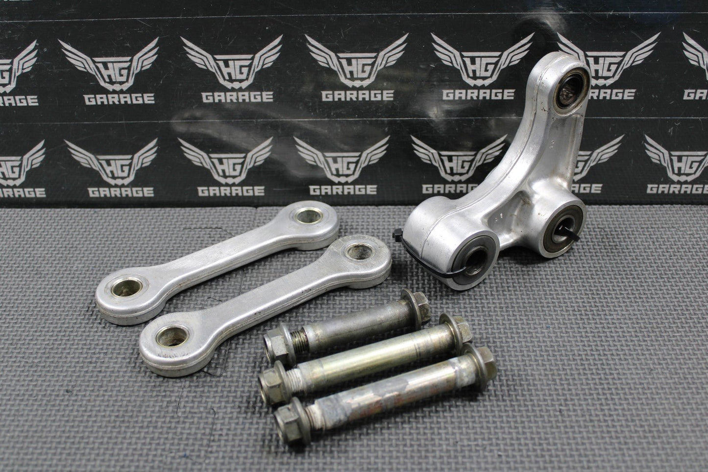 2003 KAWASAKI KLX400SR OEM REAR SHOCK LINKAGE LINKS TIE ROD ARM 39007 - S013 - hggarage