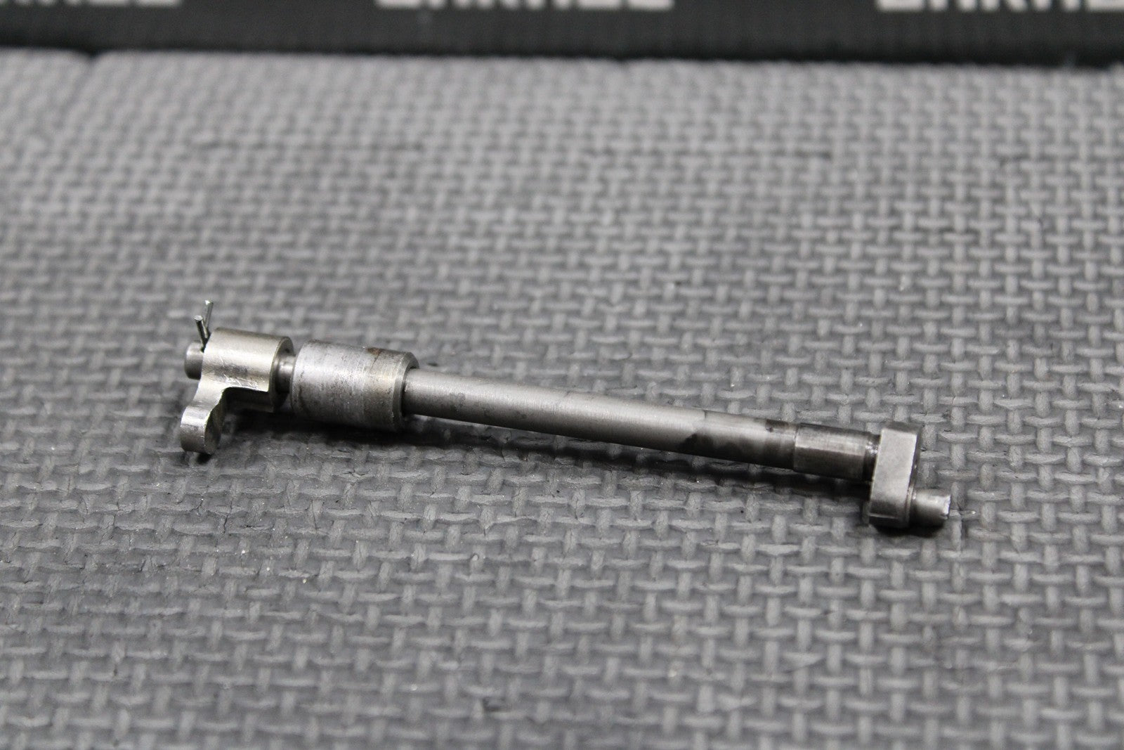 1988 88 - 91 HONDA CR250R OEM EXHAUST VALVE CAM SPINDLE & FOLLOWER 19351 - KS7 - 830 - hggarage
