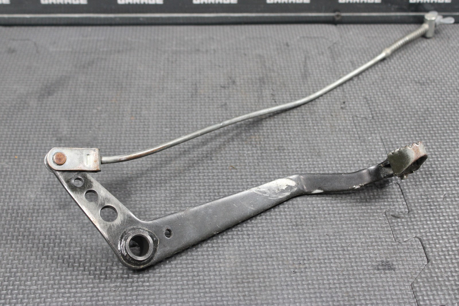 2000 YAMAHA TTR125 TR125L OEM RIGHT REARSET BRAKE FOOT PEDAL 5HP - 27200 - 00 - 00 - hggarage